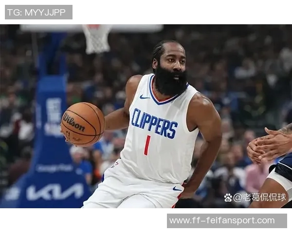 哈登四天三战展现超强表现快船战绩一胜两负引发关注